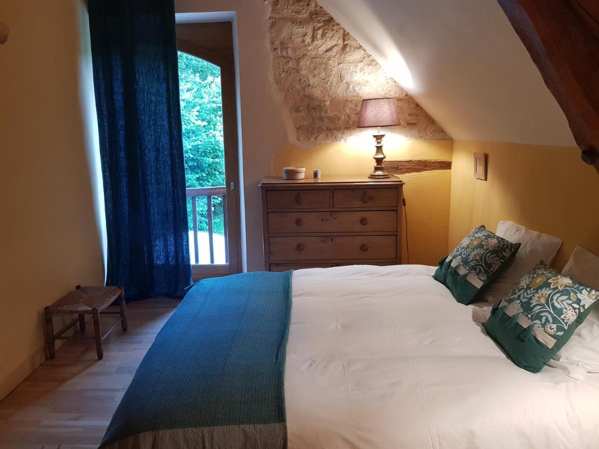 Le Moulin De Jules Et Akasha Bed & Breakfast Labastide-Murat ภายนอก รูปภาพ